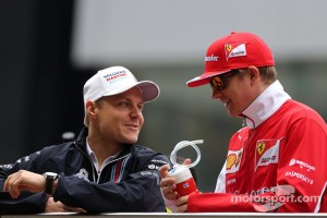 Valtteri Bottas (FIN), Williams F1 Team and Kimi Raikkonen (FIN), Scuderia Ferrari  20.04.2014. Formula 1 World Championship, Rd 4, Chinese Grand Prix, Shanghai, China, Race Day. - www.xpbimages.com, EMail: requests@xpbimages.com - copy of publication required for printed pictures. Every used picture is fee-liable. © Copyright: Charniaux / XPB Images