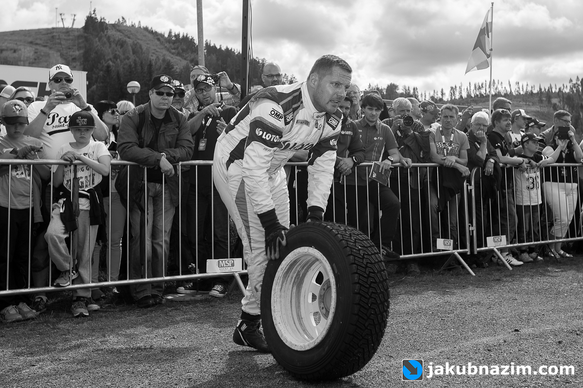 Robert-Kubica-i-Maciek-Szczepaniak-Rally-Finland-2015-104.png